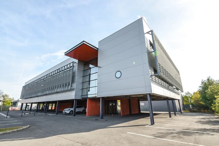 6 Avenue Neil Armstrong, Mérignac à louer - Photo de l’immeuble – Image 2 sur 5