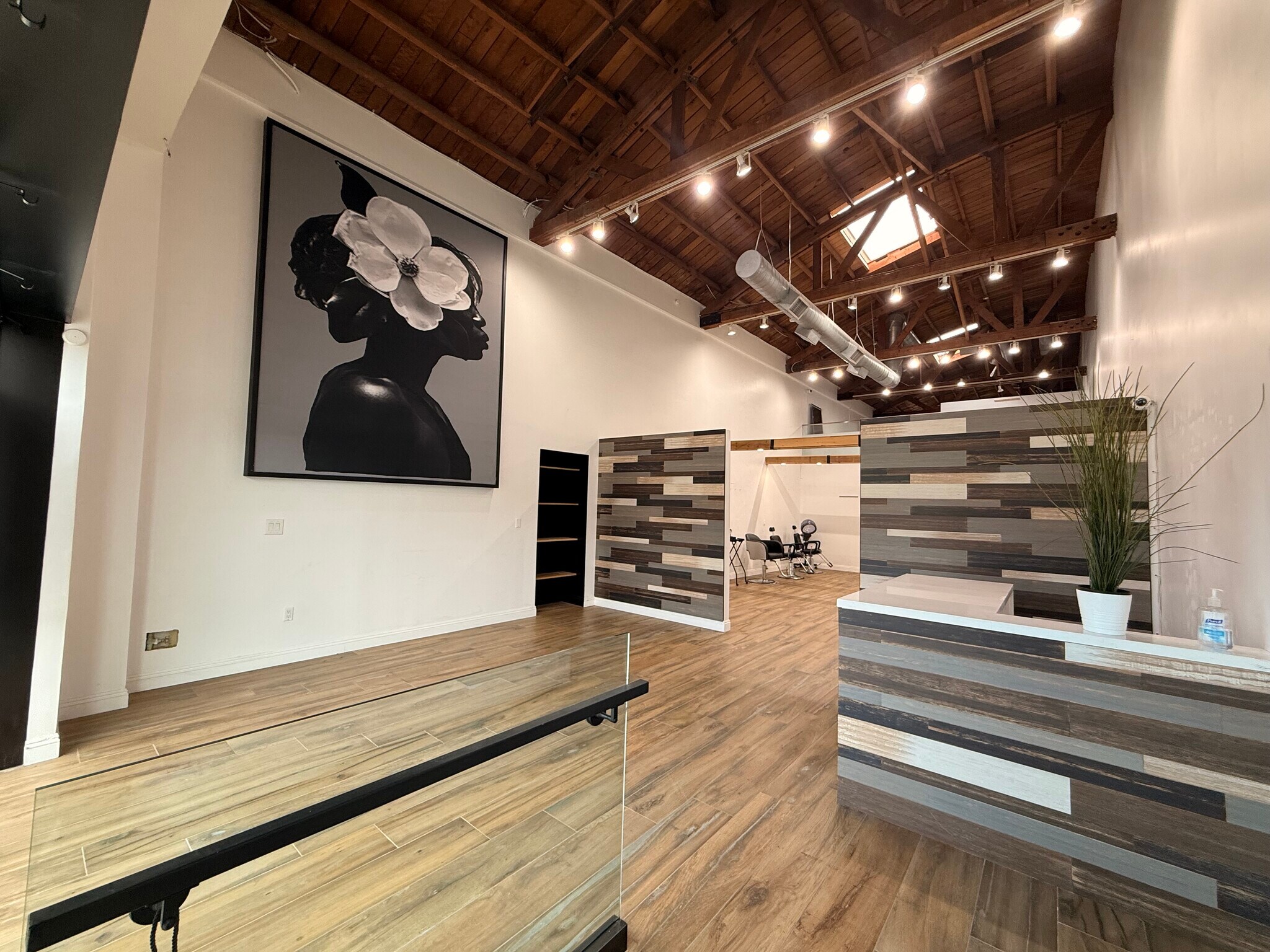 457 La Brea ave, Los Angeles, CA à vendre Photo intérieure– Image 1 sur 10