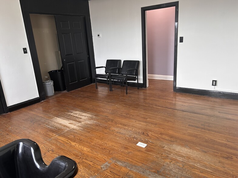 7915-7917 Harford Rd, Parkville, MD à louer - Photo intérieure – Image 3 sur 16
