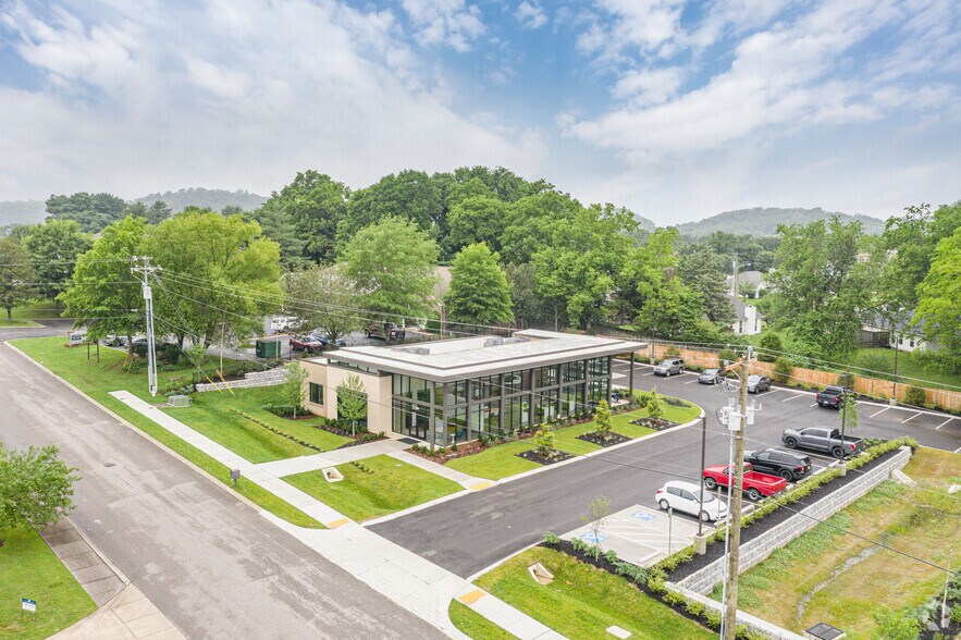 2210 Spedale Ct, Spring Hill, TN à vendre - Photo de l’immeuble – Image 2 sur 21
