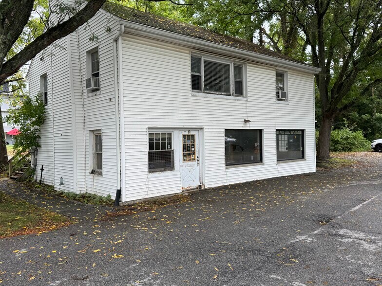 21 Old Main St, Fishkill, NY à louer - Photo de l’immeuble – Image 2 sur 11