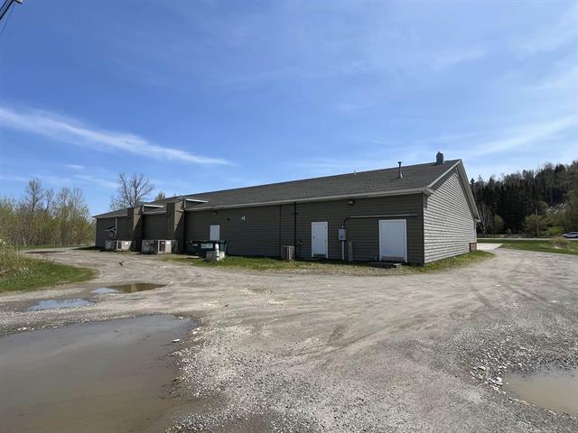 16 Metallak Pl, Colebrook, NH à vendre - Photo de l’immeuble – Image 3 sur 18