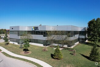 630 W Carmel Dr, Carmel, IN à louer Photo de l’immeuble– Image 2 sur 2