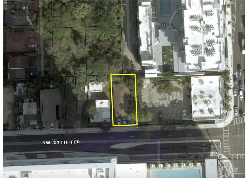 2735 SW 27th Ter, Miami, FL à vendre - Aérien – Image 2 sur 2