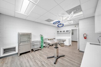 Plus de détails pour 4000 Burke Station Rd, Fairfax, VA - Local commercial à louer