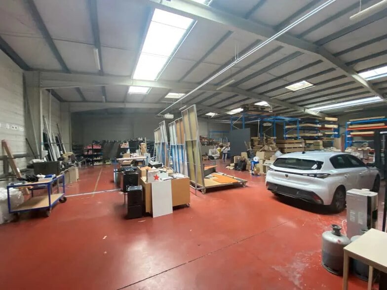 Bureau dans Eysines à louer - Photo de l’immeuble – Image 2 sur 9