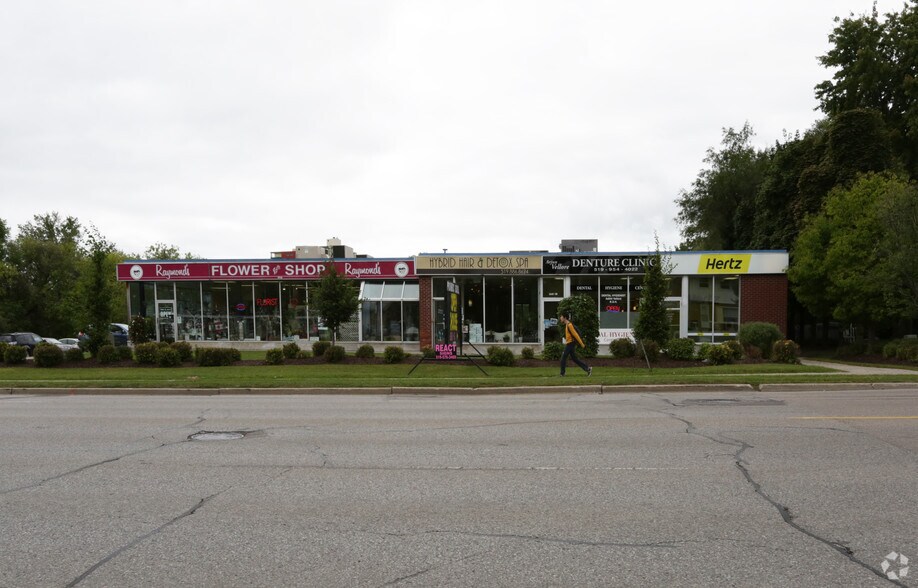 133 Weber St N, Waterloo, ON à louer - Photo de l’immeuble – Image 2 sur 9