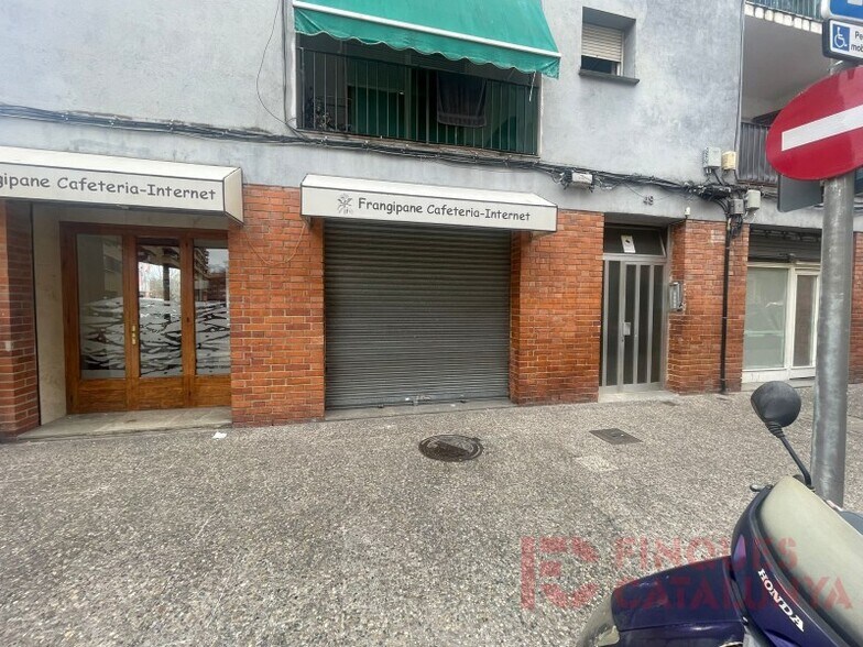 Immeuble residentiel dans Girona, Gerona à vendre - Photo intérieure – Image 2 sur 3