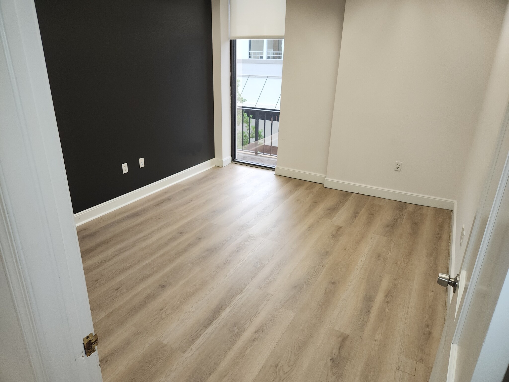 100 S Dixie Hwy, West Palm Beach, FL à louer Photo intérieure– Image 1 sur 1