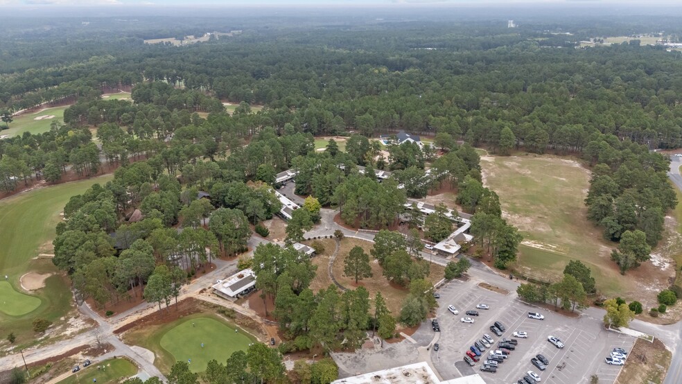 130 Fairway Ave, Southern Pines, NC à vendre - Aérien – Image 3 sur 20