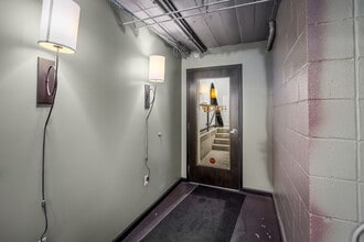 511 N Garrison Ave, Saint Louis, MO à louer Photo intérieure– Image 1 sur 26