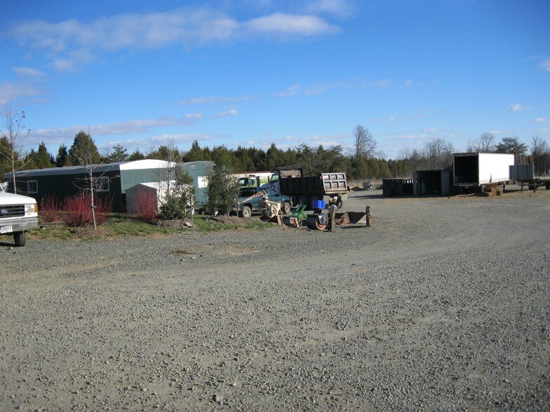 13155 Nokesville Rd, Nokesville, VA à louer - Photo de l’immeuble – Image 2 sur 9