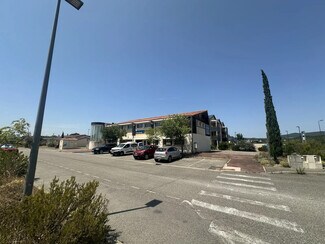 Plus de détails pour 325 Avenue Jean Moulin, Donzère - Bureau à louer