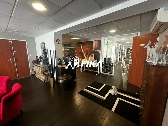 Plus de détails pour Bureau à vendre