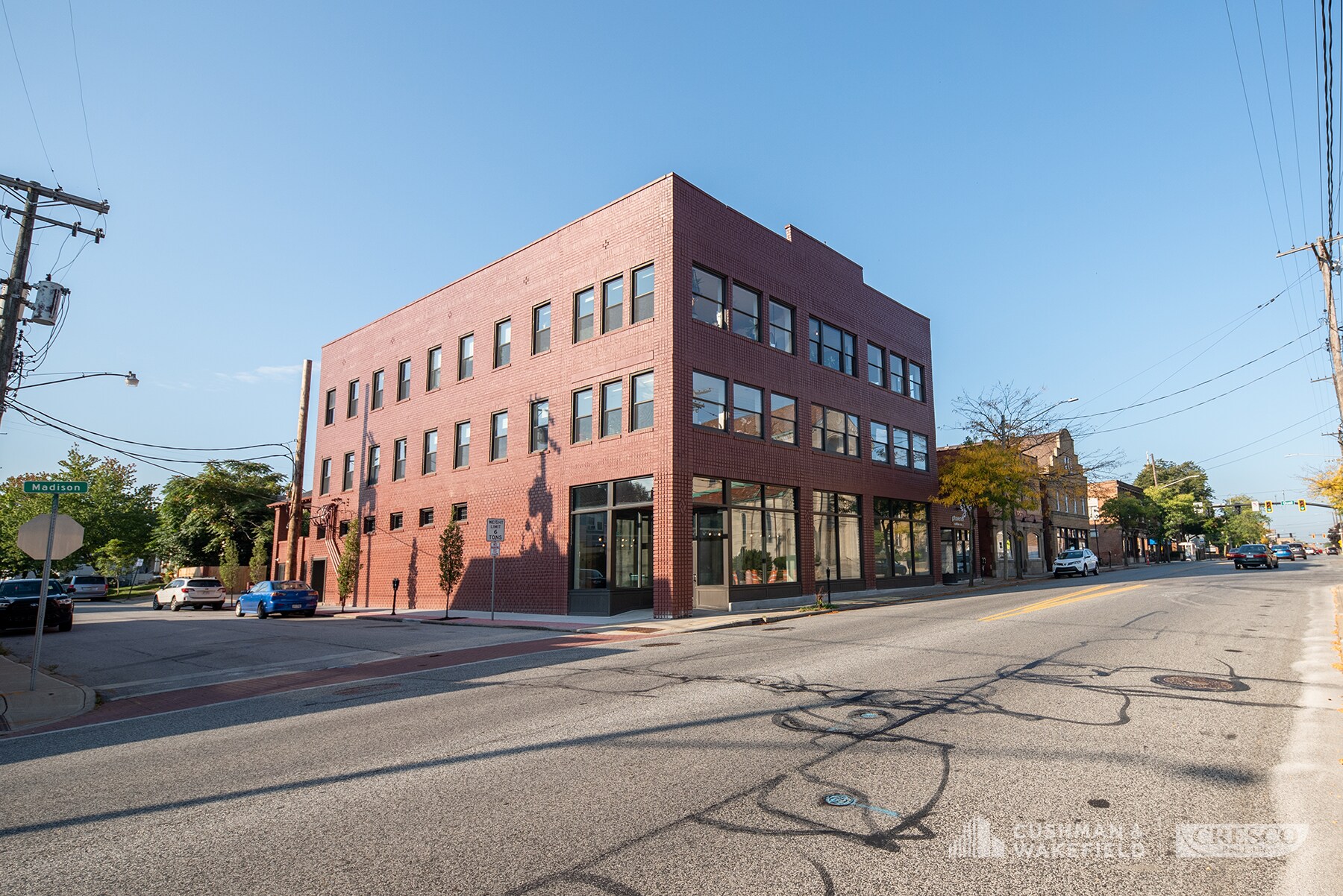 12501 Madison Ave, Lakewood, OH à louer Photo de l’immeuble– Image 1 sur 22