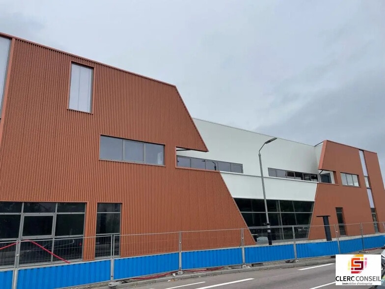 Local d'activités dans Le Havre à vendre - Photo de l’immeuble – Image 3 sur 4