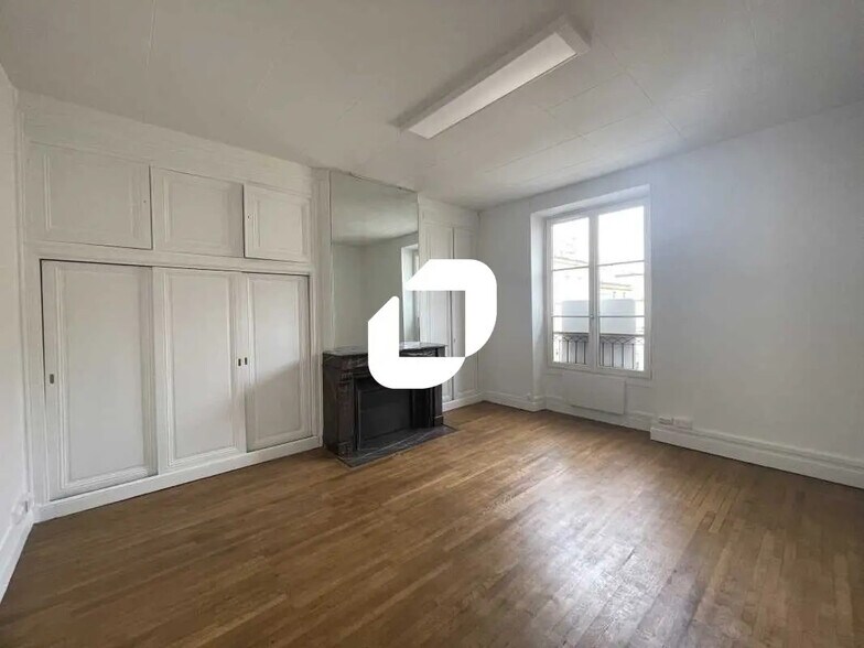 Bureau dans Bordeaux à louer - Photo de l’immeuble – Image 2 sur 14