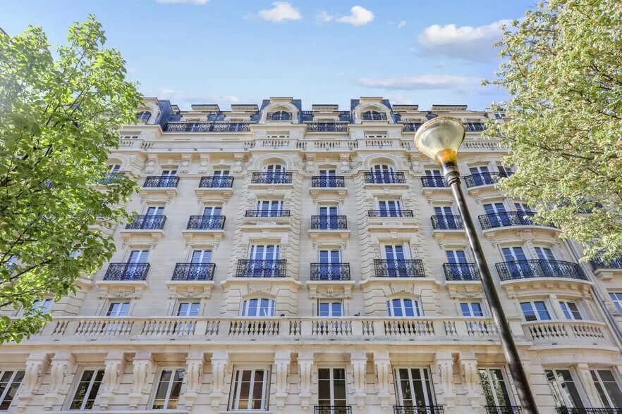 Bureau dans Paris à louer - Photo de l’immeuble – Image 1 sur 42