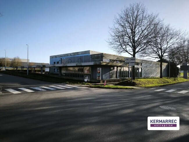 Plus de détails pour Local d'activités à louer