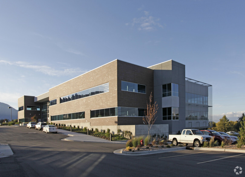630 S Komas Dr, Salt Lake City, UT à louer - Photo de l’immeuble – Image 2 sur 3