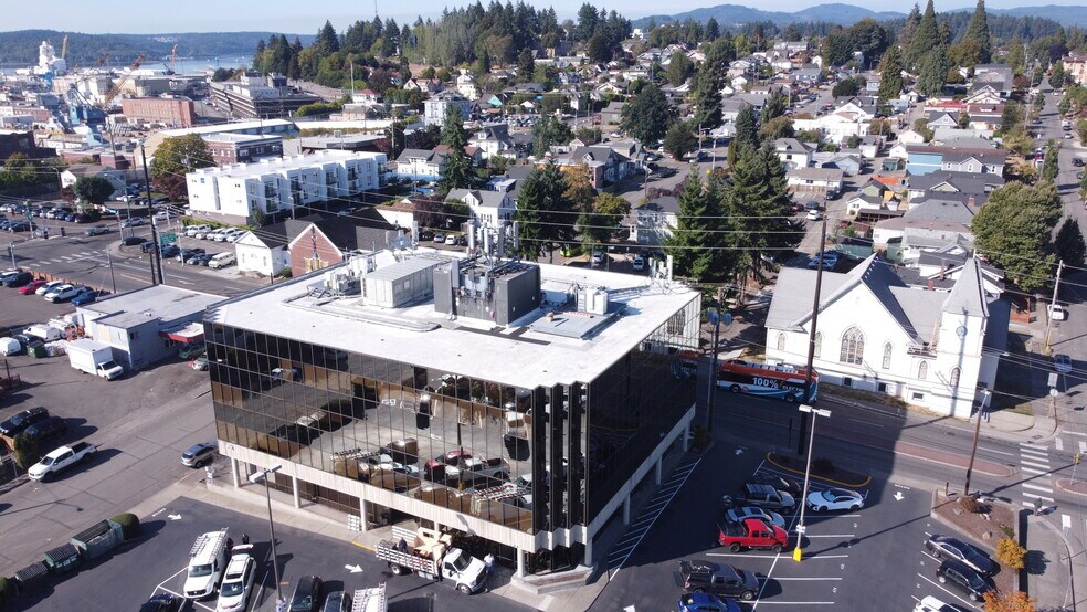 400 Warren Ave, Bremerton, WA à vendre - Photo de l’immeuble – Image 2 sur 8