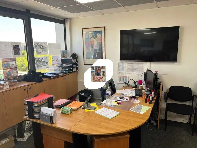 Bureau dans Villebon-sur-Yvette à louer - Photo de l’immeuble – Image 3 sur 10