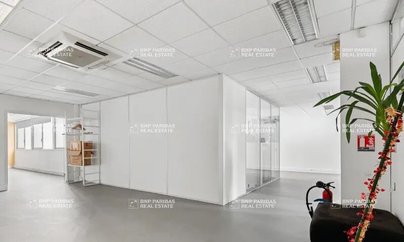 Local d'activités dans Villiers-sur-Marne à vendre - Photo intérieure – Image 2 sur 26
