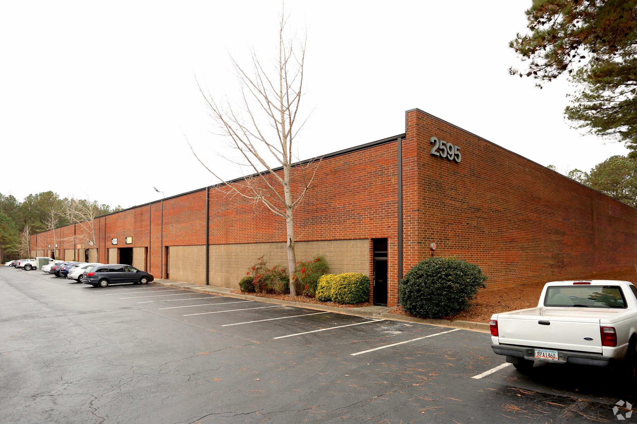 2595 Mountain Industrial Blvd, Tucker, GA à louer Photo principale– Image 1 sur 4