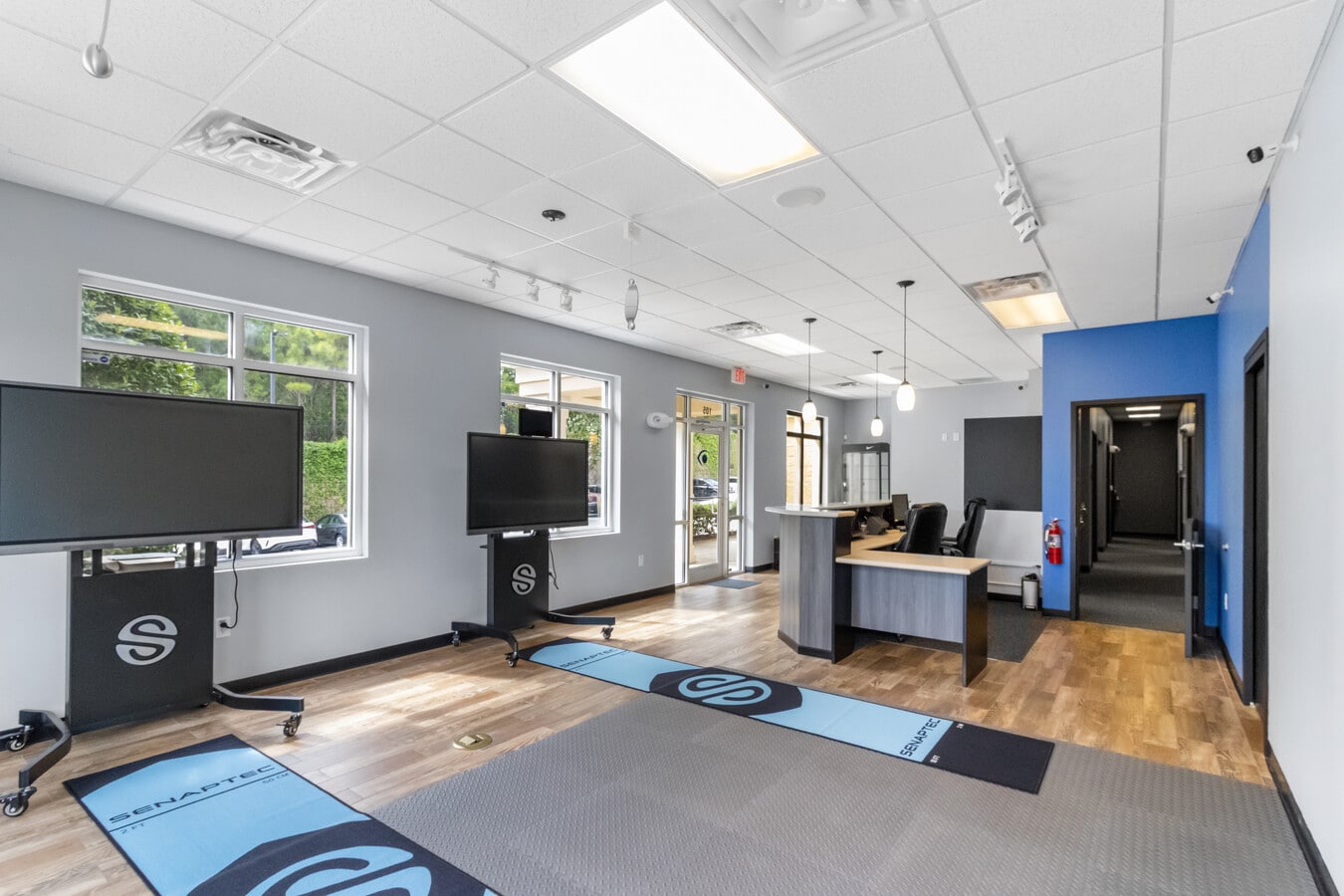 155 Parkway Office Ct, Cary, NC 27518 - Lot 105 -  - Photo intérieure - Image 1 of 5