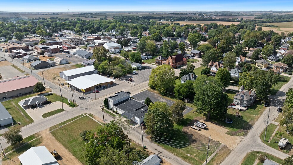 110 E Dixon St, Polo, IL à vendre - Photo de l’immeuble – Image 2 sur 43
