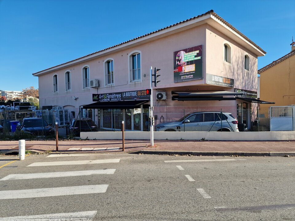 Local commercial dans Le Cannet à vendre Photo de l’immeuble– Image 1 sur 13