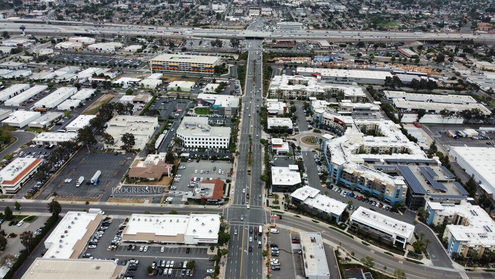 434 N Main St, Corona, CA à louer - Photo de l’immeuble – Image 3 sur 7