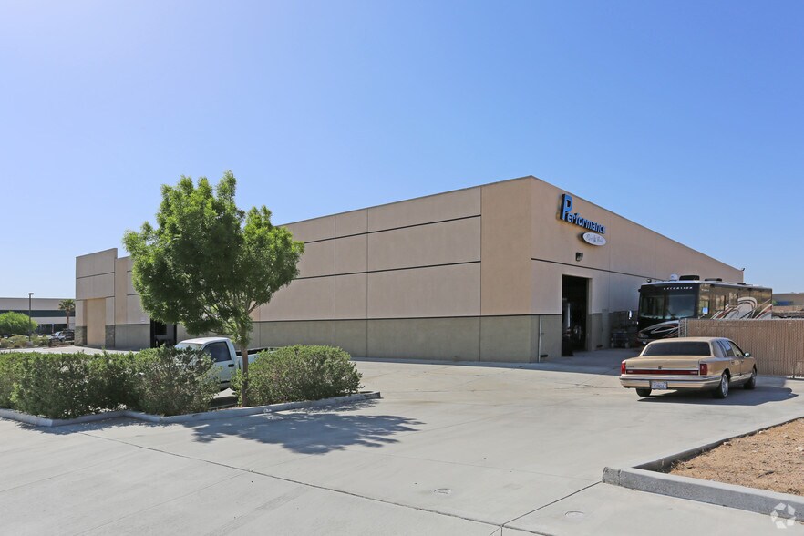 12858 Production Pl, Victorville, CA à louer - Photo de l’immeuble – Image 3 sur 4