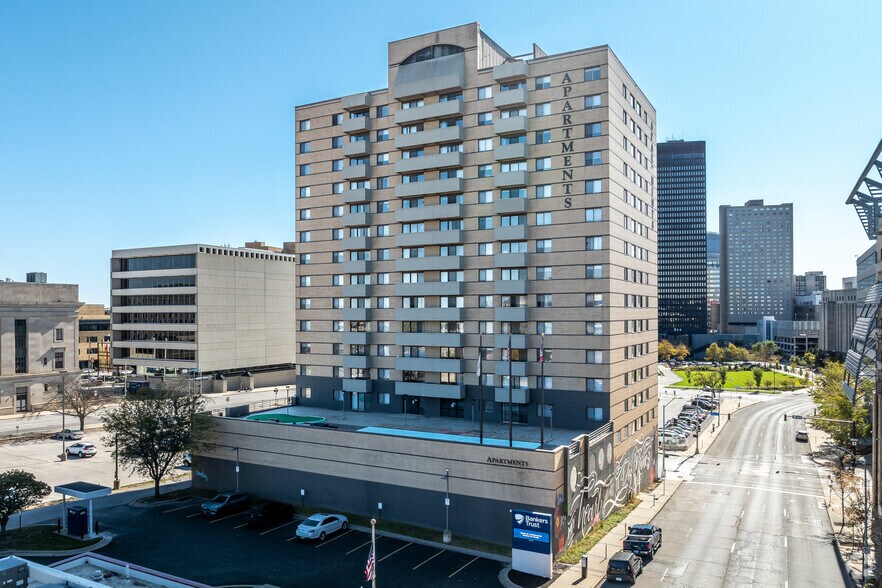 615 Park St, Des Moines, IA à vendre - Photo de l’immeuble – Image 3 sur 6