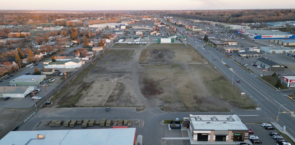 15th St E, Prince Albert, SK à vendre Aérien– Image 1 sur 3