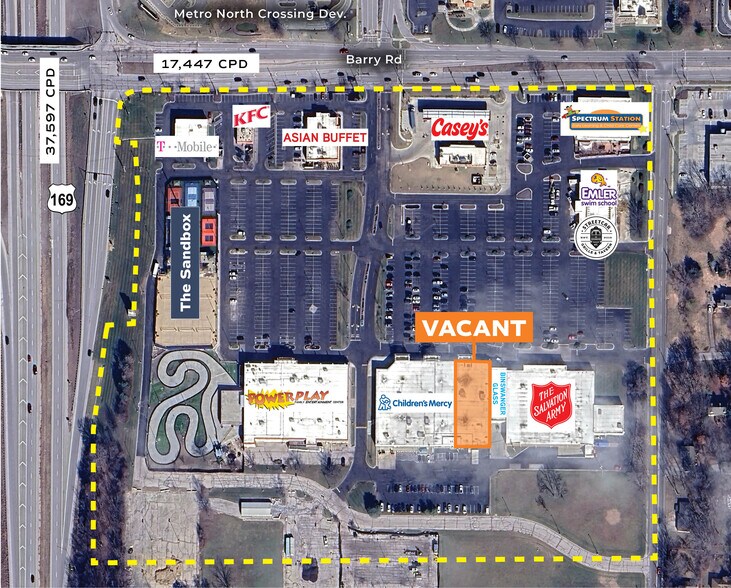 501 NW Barry Rd, Kansas City, MO à louer - Photo de l’immeuble – Image 2 sur 7