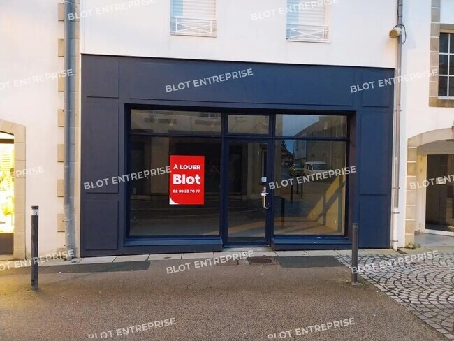 Plus de détails pour Local commercial à louer