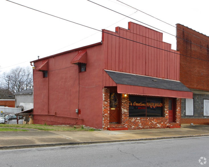 144 Court St N, Talladega, AL à vendre - Photo principale – Image 1 sur 2