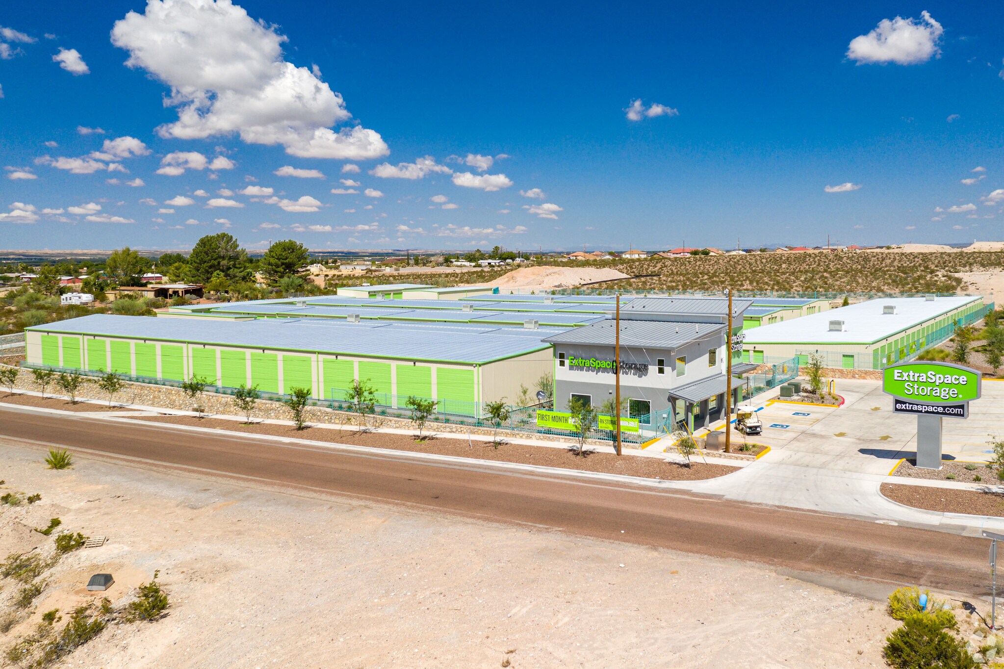 7115 S Desert Blvd, Canutillo, TX à louer Photo principale– Image 1 sur 11