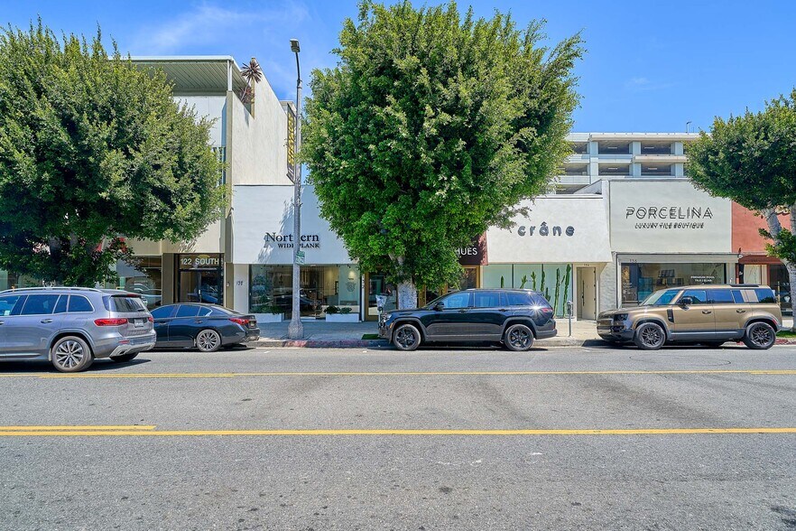 130-134 S Robertson Blvd, Los Angeles, CA à vendre - Photo principale – Image 1 sur 31