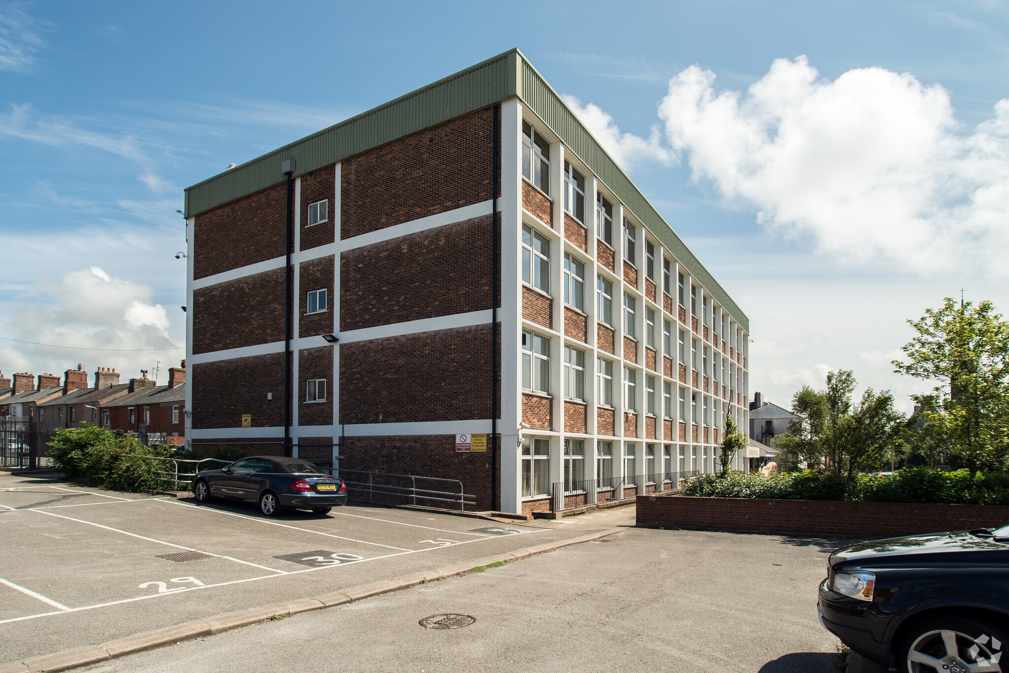 Howard St, Barrow In Furness à louer Photo de l’immeuble– Image 1 sur 6