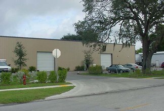 Plus de détails pour 2273-2275 Cranford Ave, Fort Myers, FL - Industriel/Logistique à vendre
