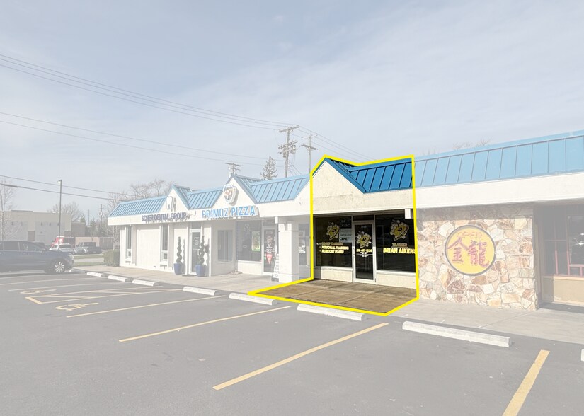 5867-5873 Mayfield Rd, Mayfield Heights, OH à louer - Photo de l’immeuble – Image 2 sur 7