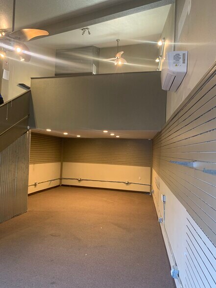 2210 Taylor Rd, Penryn, CA à louer - Photo de l’immeuble – Image 3 sur 8