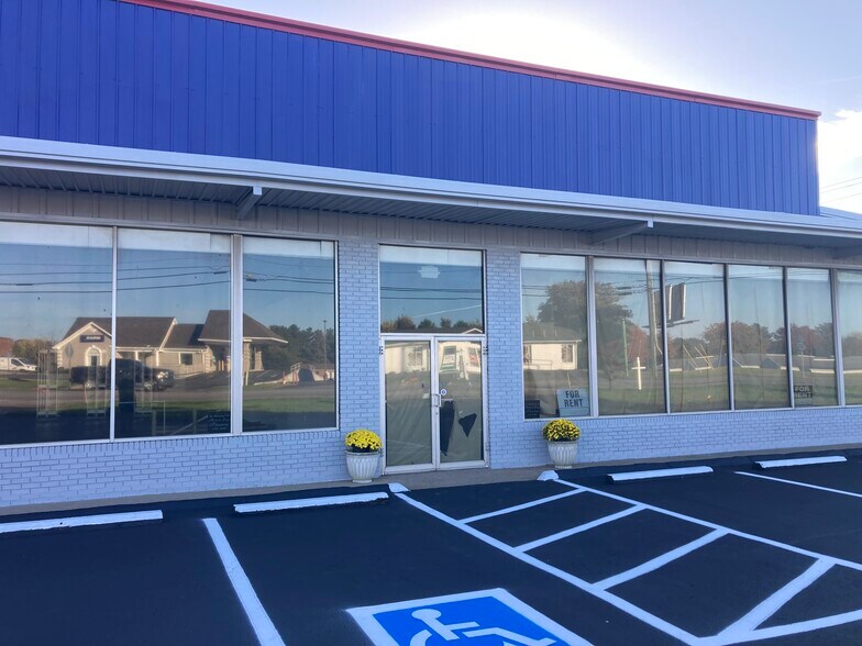 911 S Main St, Franklin, KY à louer - Photo de l’immeuble – Image 1 sur 4