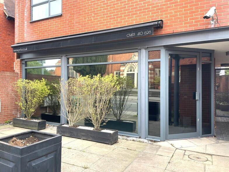 63 Reading Rd, Henley On Thames à louer - Photo de l’immeuble – Image 2 sur 2