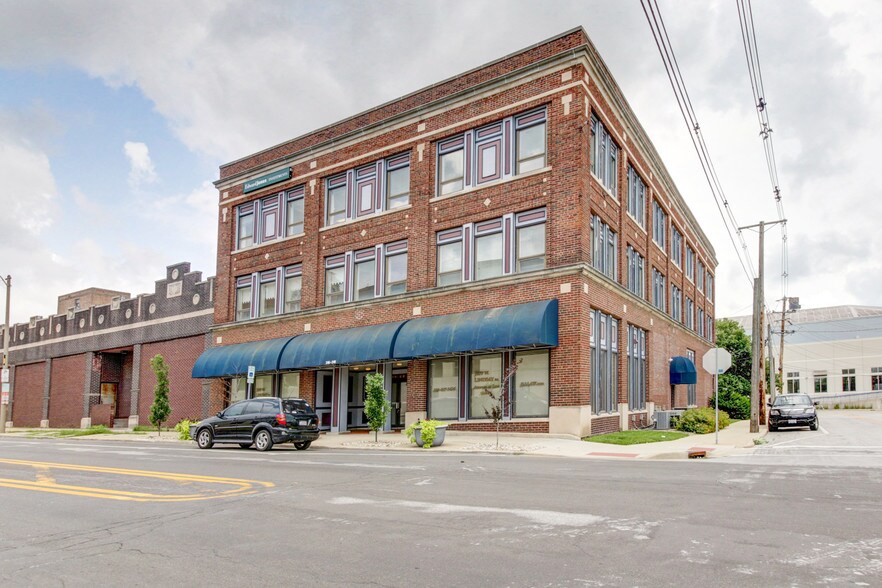 316-318 Washington St, Bloomington, IL à louer - Photo de l’immeuble – Image 3 sur 22