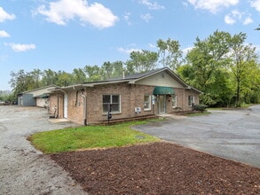 732 Jonesborough St, Hendersonville, NC à vendre Photo de l’immeuble– Image 2 sur 14
