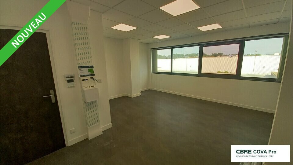 Bureau dans Besançon à louer - Photo de l’immeuble – Image 2 sur 5