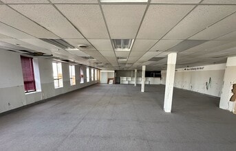 50 Niagara St, St Catharines, ON à louer Photo intérieure– Image 2 sur 5